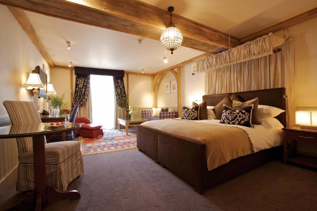 The Farmhouse Hotel And Restaurant Saint Saviour Quarto foto